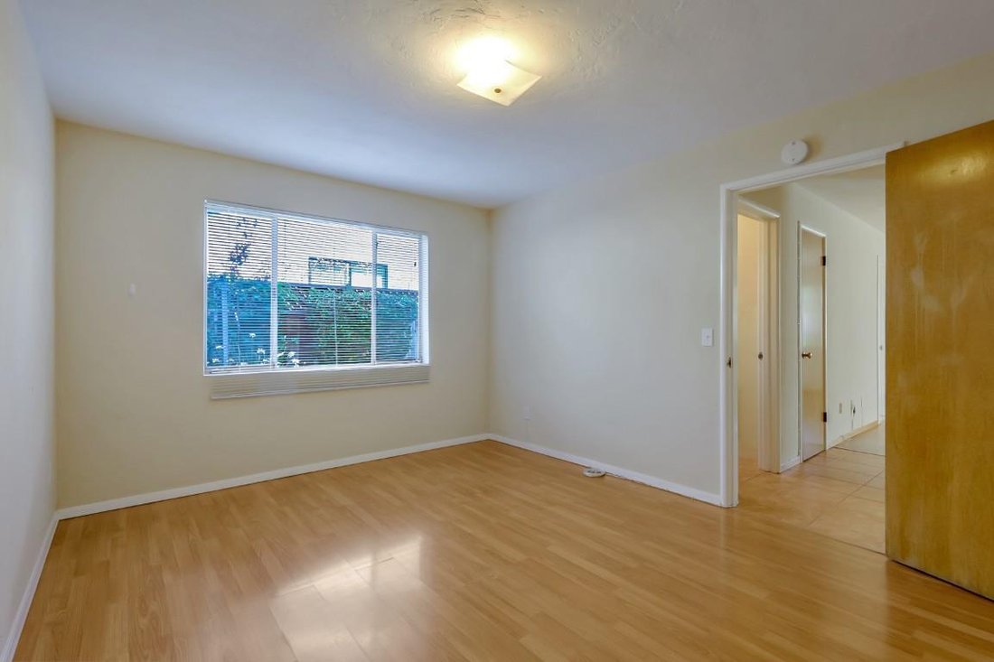 Palo Alto, California, United States 5 - 18301750