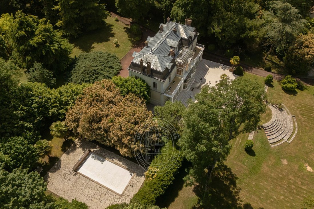 Estate in Rubelles, Ile-de-France, France 2 - 18213435