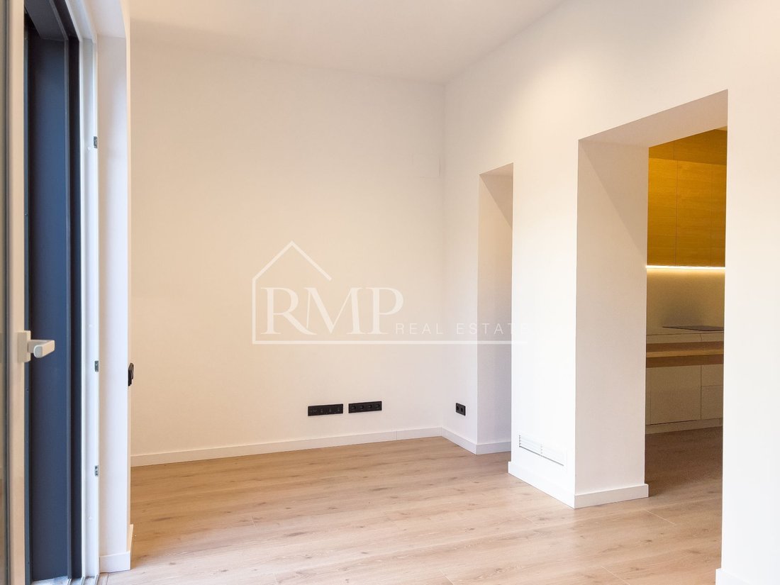 Apartment in Sants-Montjuic, Barcelona, Spain 4 - 18302315