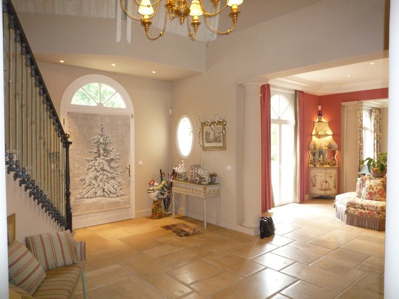 House in Meaux, Ile-de-France, France 2 - 18300406