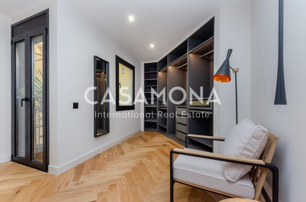 Apartment in Ciutat Vella, Barcelona, Spain 3 - 18301012