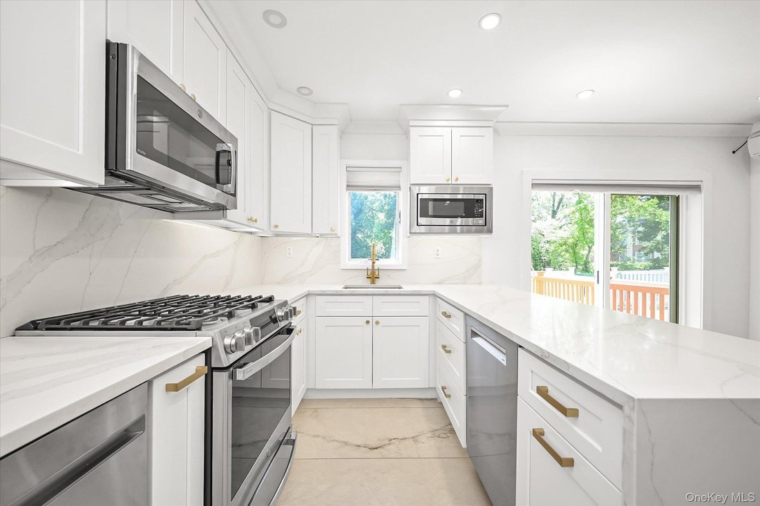 House in New York, New York, United States 4 - 18301705