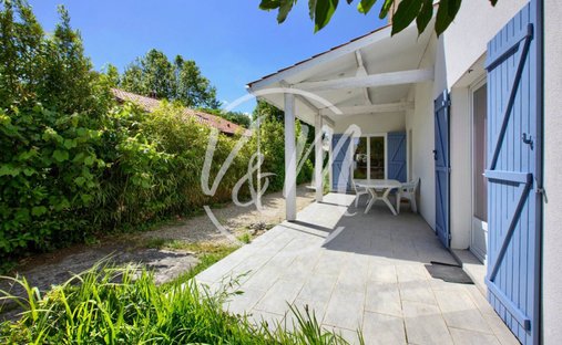 Villa in Sud Est, Andernos-les-Bains, France 1