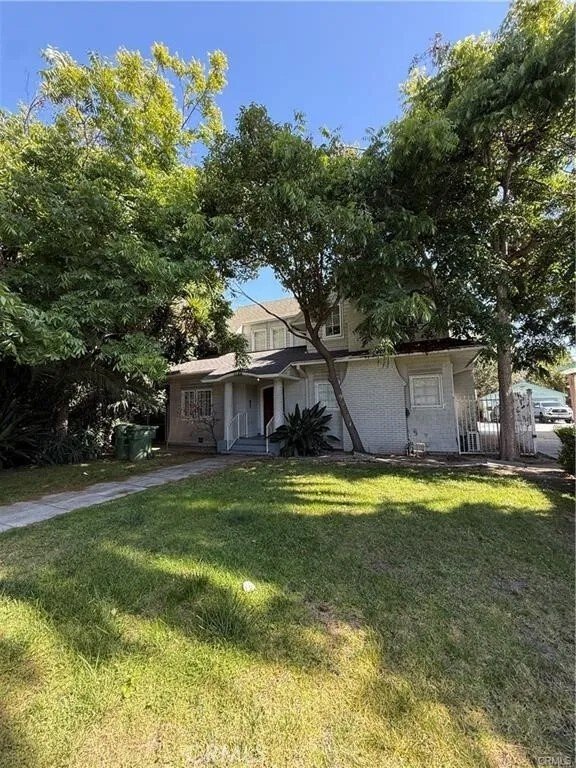 Los Angeles, California, United States 1 - 18301637
