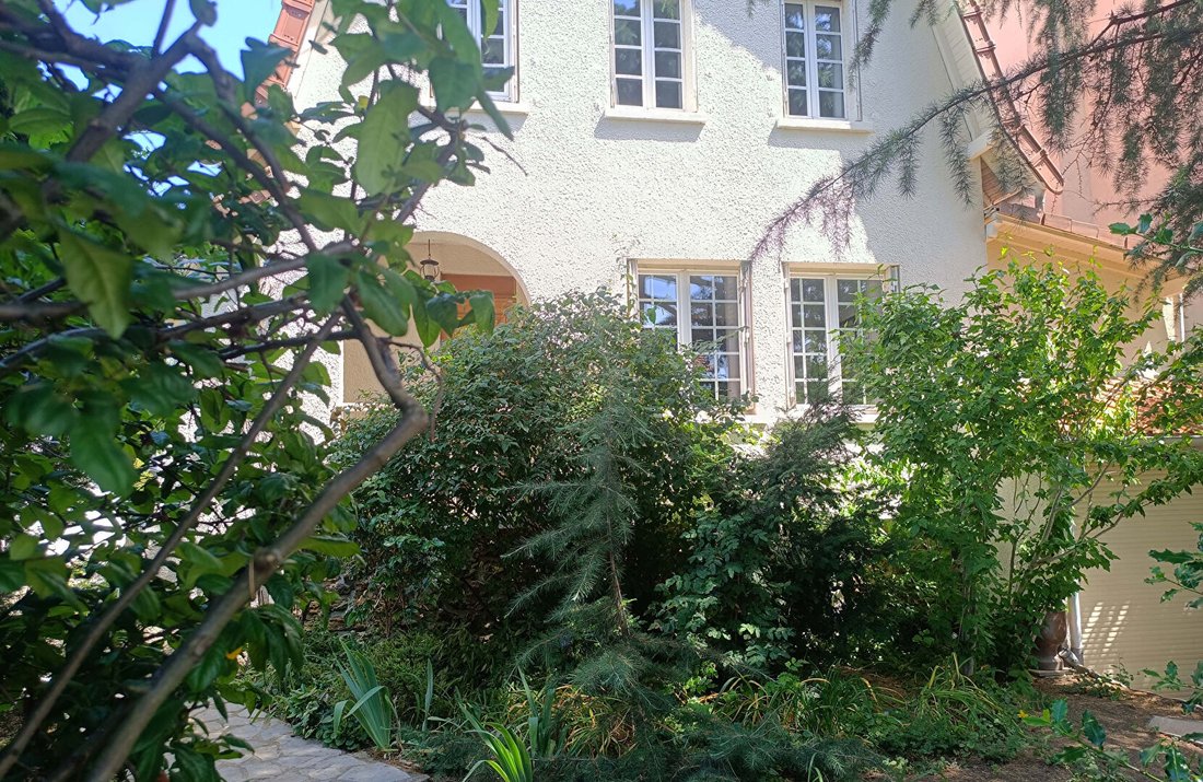Villa in Les Joncs Marins-Croix d'Eau, Le Perreux-sur-Marne, France 1 - 18302918