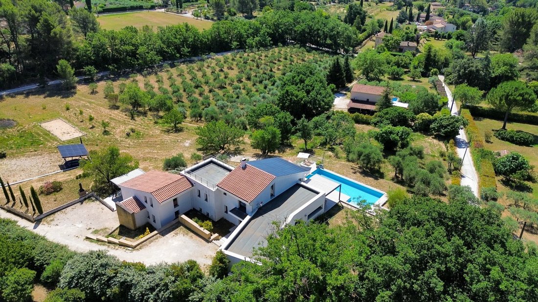 House in Saint-Zacharie, Provence-Alpes-Côte d'Azur, France 3 - 18299362
