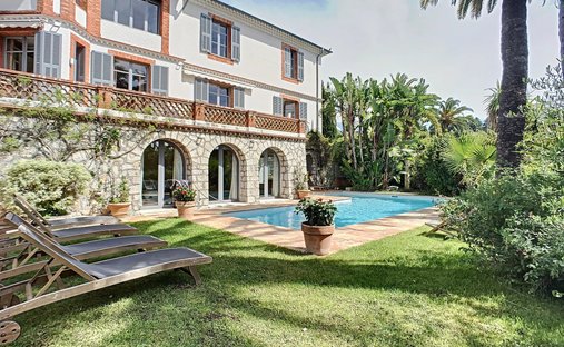Villa in Les Muriers, Cannes, France 1