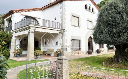 Land in Sant Andreu de Llavaneres, Catalonia, Spain 1
