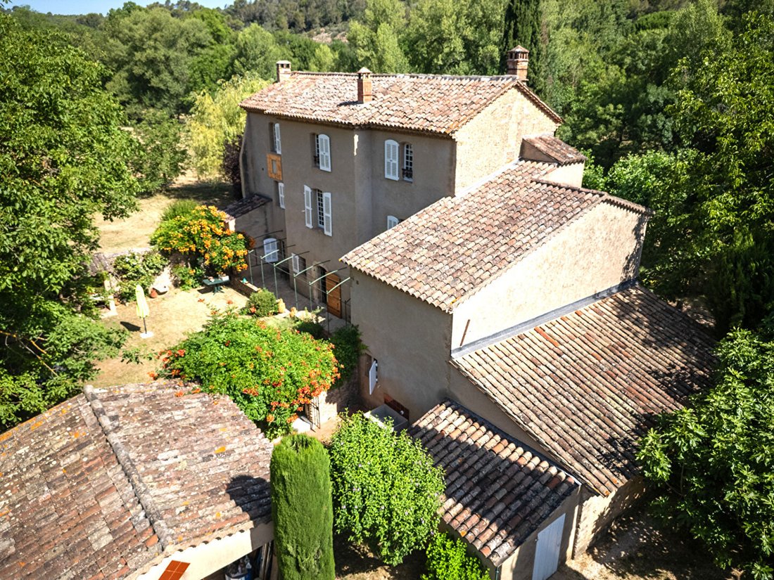 Villa in Le Val, Provence-Alpes-Côte d'Azur, France 2 - 18302904