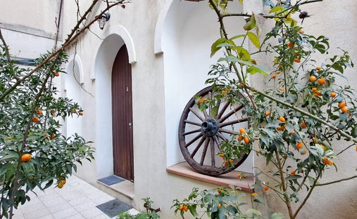 House in Castellane, 6e Arrondissement, Marseille 1
