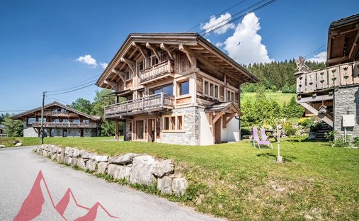 Chalet in Les Gets, Auvergne-Rhône-Alpes, France 1