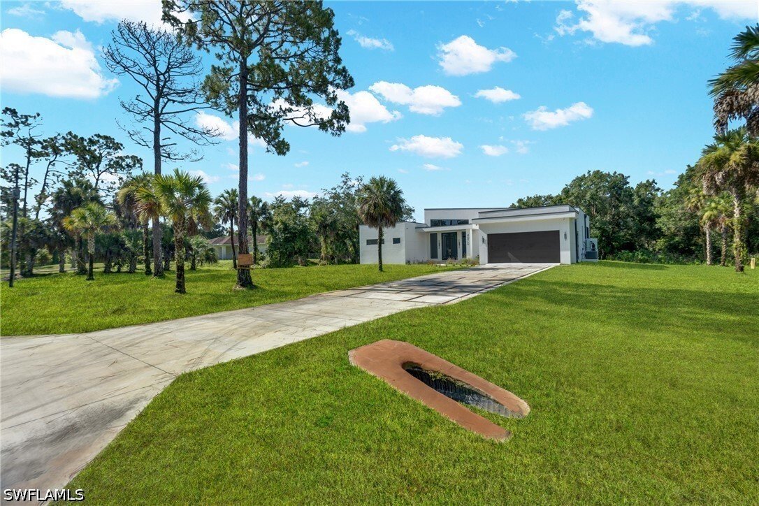 House in Naples, Florida, United States 3 - 18299612