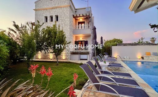 Villa in Northern Corfu, Peloponnese, Western Greece and the Ionian, Grecia 1