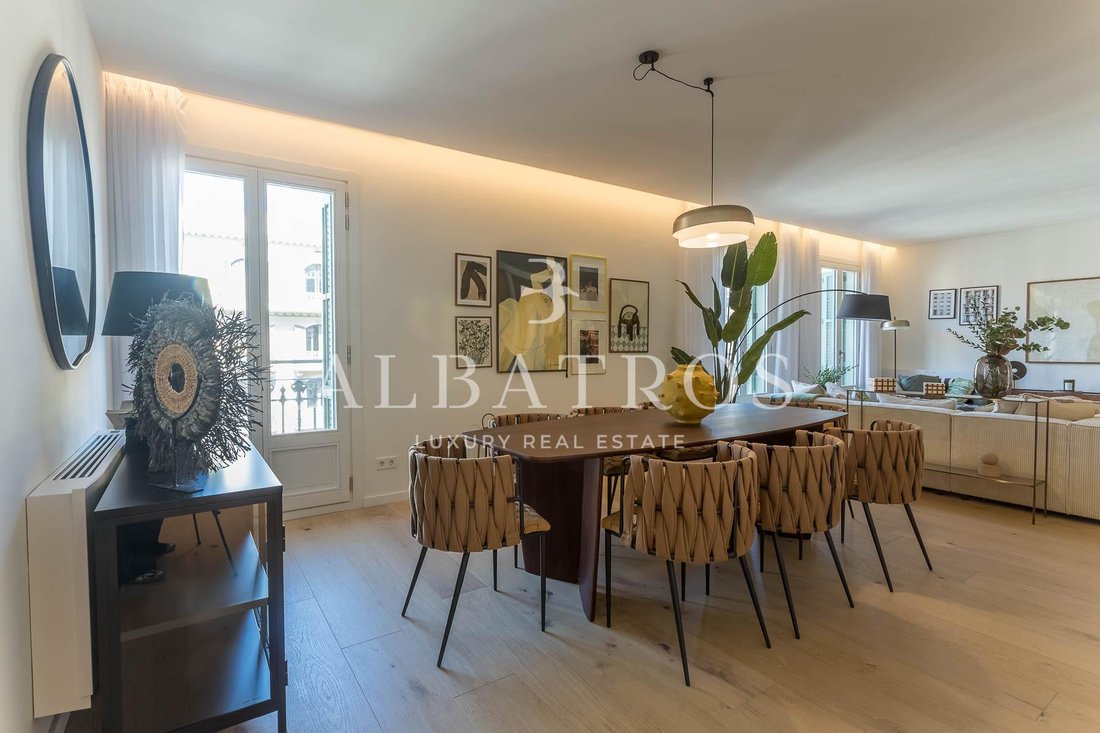 Apartment in Eixample, Barcelona, Spain 5 - 18302462