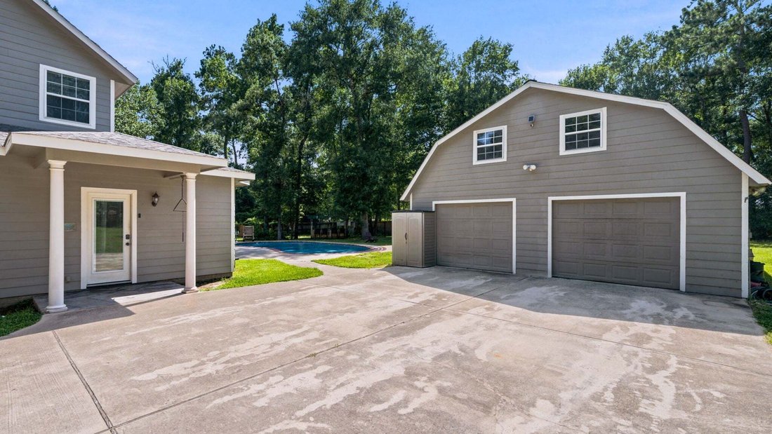 House in Willis, Texas, United States 5 - 18299352