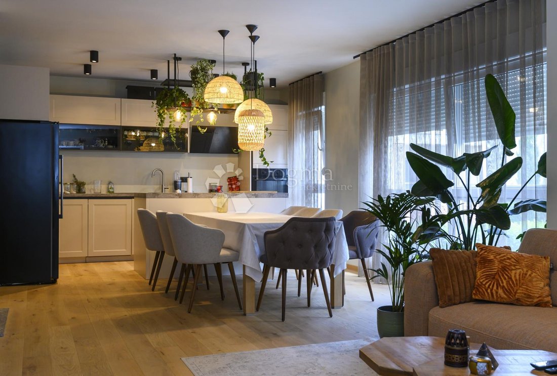 Apartment in Strozanac Donji, Split-Dalmatia County, Croatia 1 - 18302277