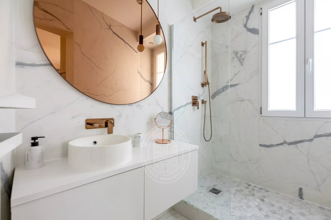 Apartment in Batignolles-Cardinet, Paris 17e Arrondissement, Paris 4 - 18227573