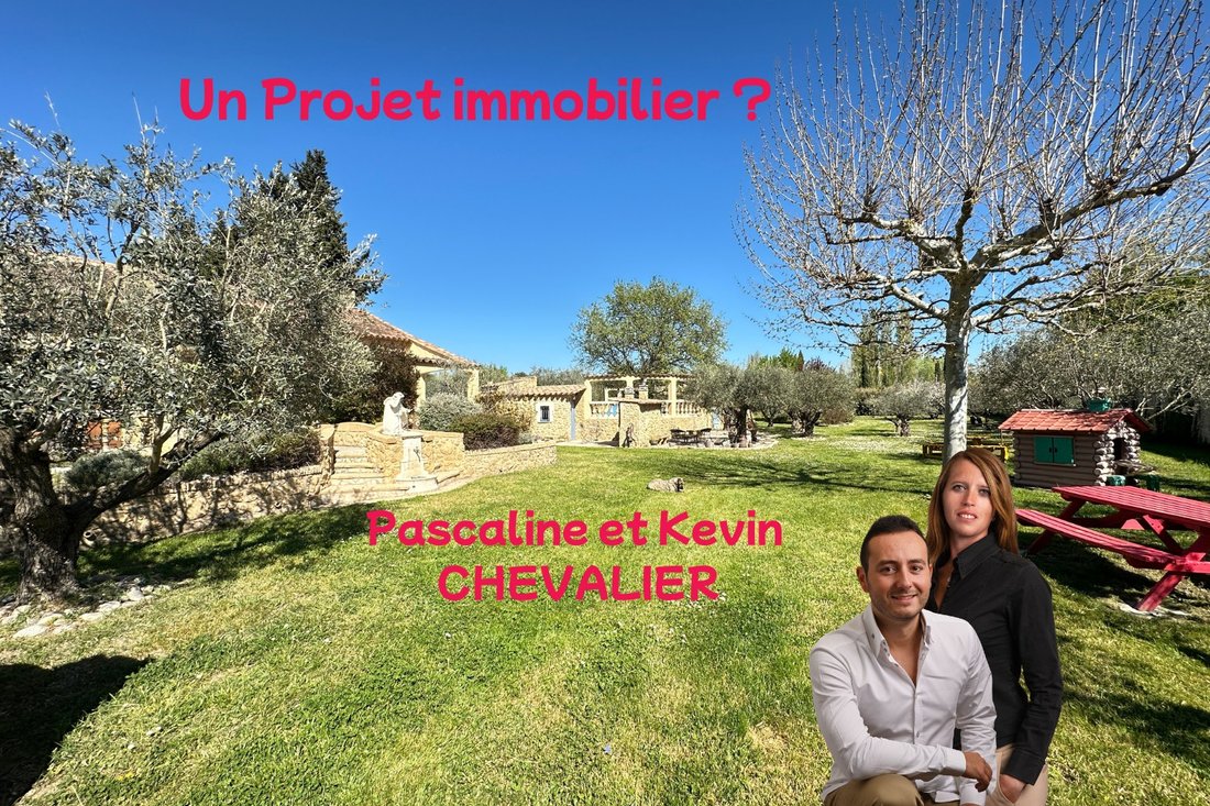 Villa in Lauris, Provence-Alpes-Côte d'Azur, France 1 - 18302940