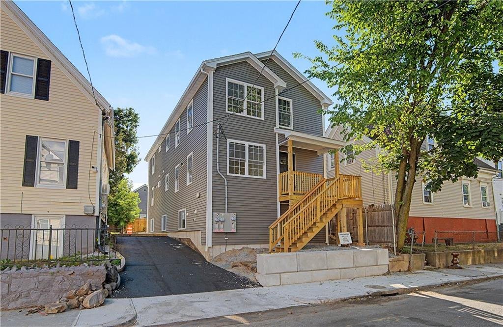 House in Cranston, Rhode Island, United States 1 - 18302511