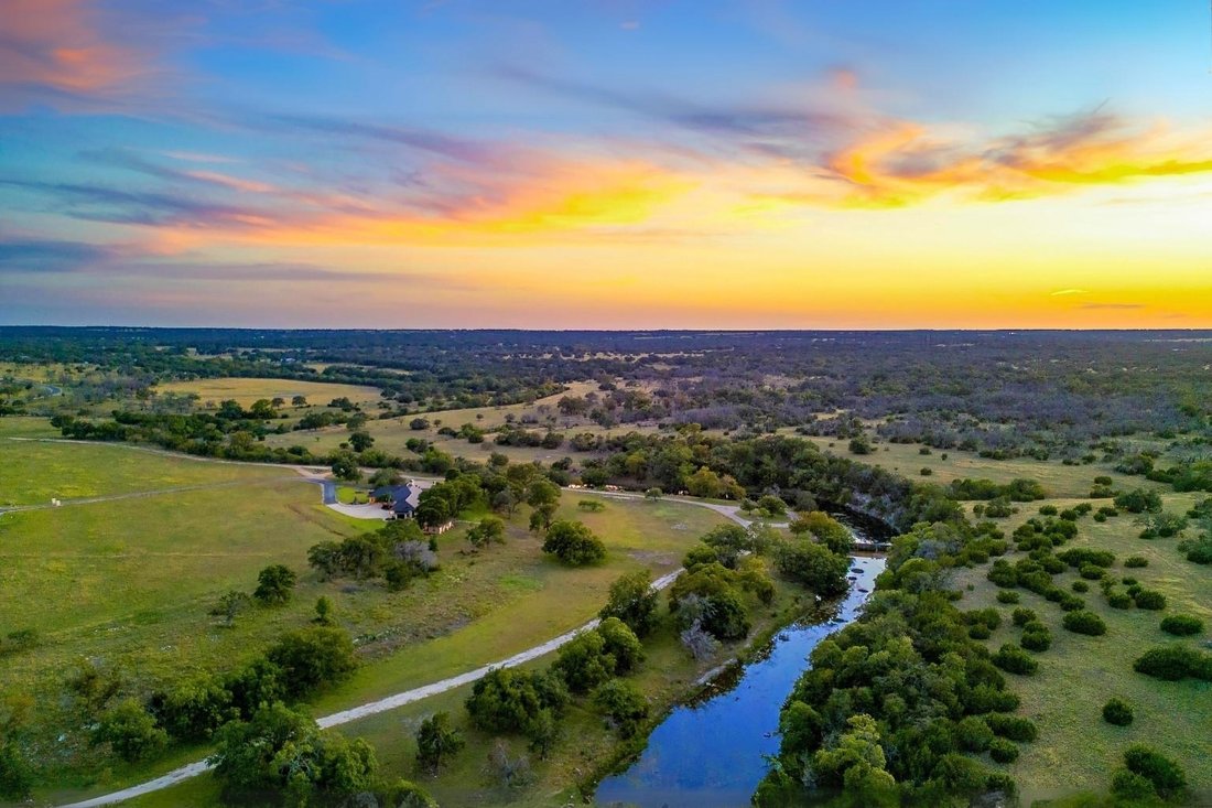 House in Harper, Texas, United States 3 - 18300226