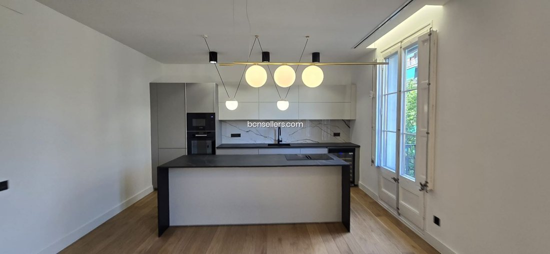 Apartment in Eixample, Barcelona, Spain 3 - 18300775