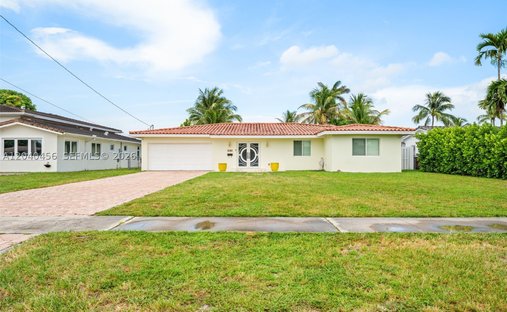 House in Hialeah, Florida, United States 1