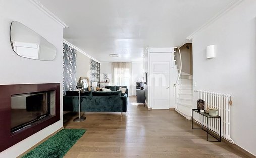 Townhouse in Saint-Julien-en-Genevois, Auvergne-Rhône-Alpes, France 1