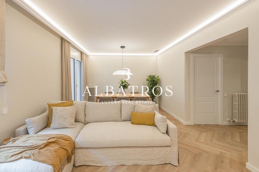 Apartment in Sarrià-Sant Gervasi, Barcelona, Spain 3 - 18302047