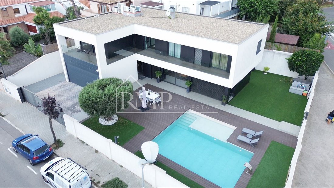 House in Premia de Mar, Catalonia, Spain 1 - 18302201