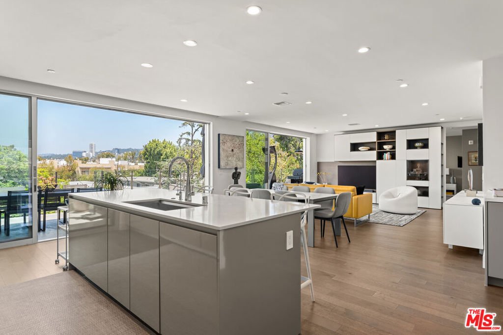 Condo in Los Angeles, California, United States 2 - 18301585