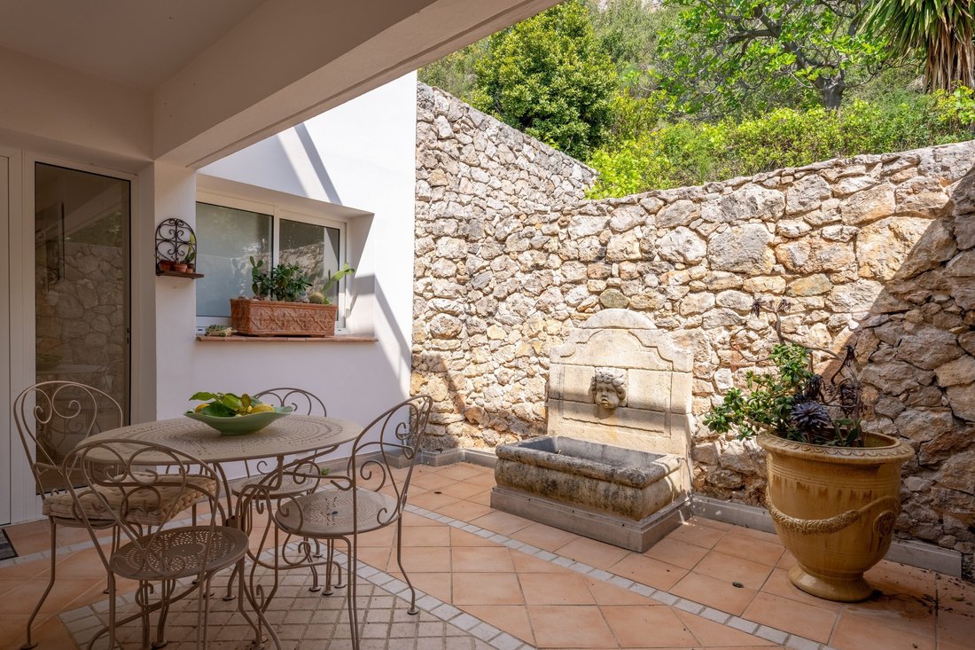 Maison à Èze, Provence-Alpes-Côte d'Azur, France 3 - 18302609