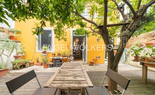 House in Sao Vicente, Lisbon, Portugal 1