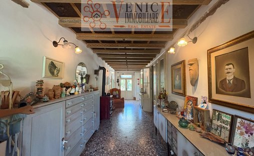 House in Santa Lucia di Piave, Veneto, Italy 1