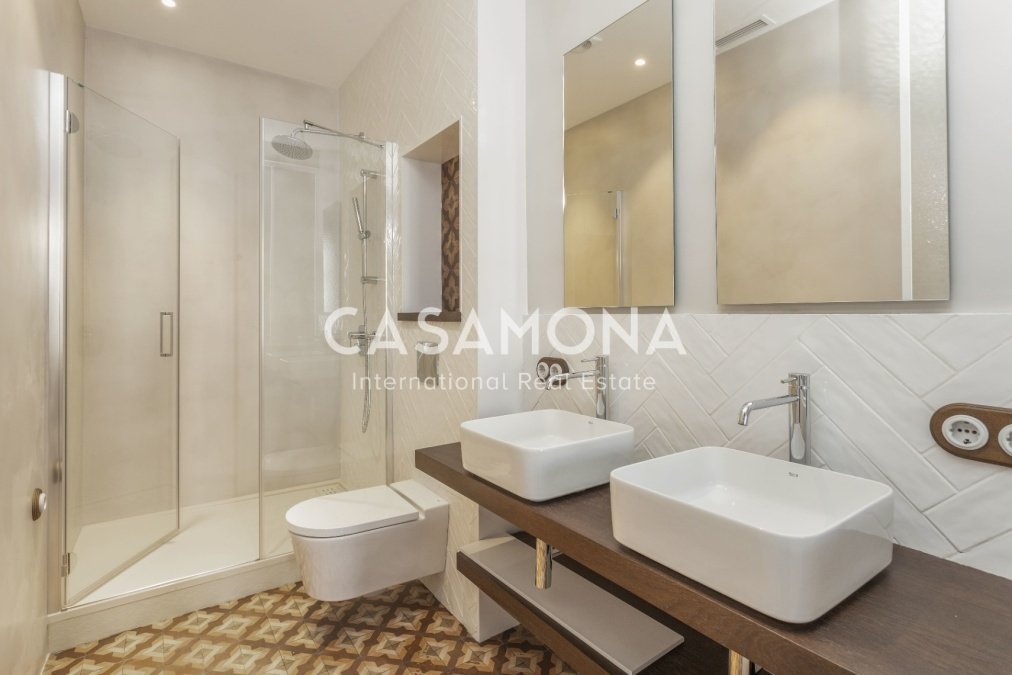 Apartment in Eixample, Barcelona, Spain 5 - 18300823