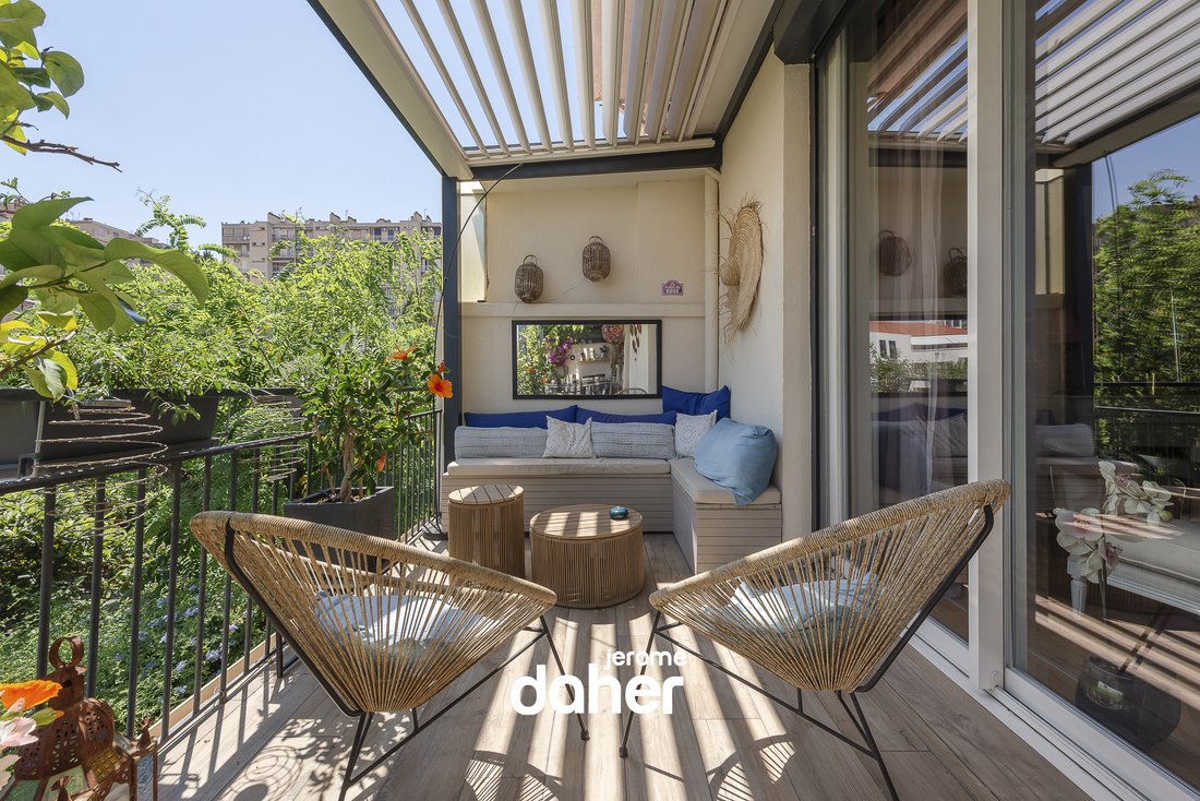 Apartment in Baille, 5e Arrondissement, Marseille 1 - 18300650