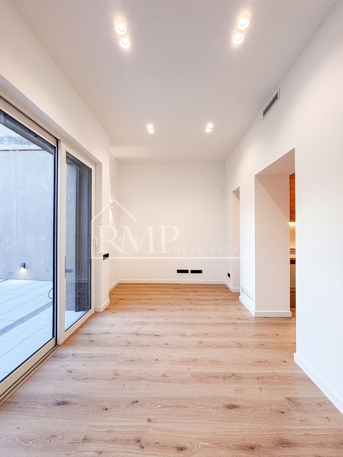 Apartment in Sants-Montjuic, Barcelona, Spain 5 - 18302315