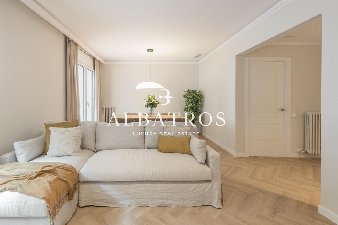 Apartment in Sarrià-Sant Gervasi, Barcelona, Spain 5 - 18302047
