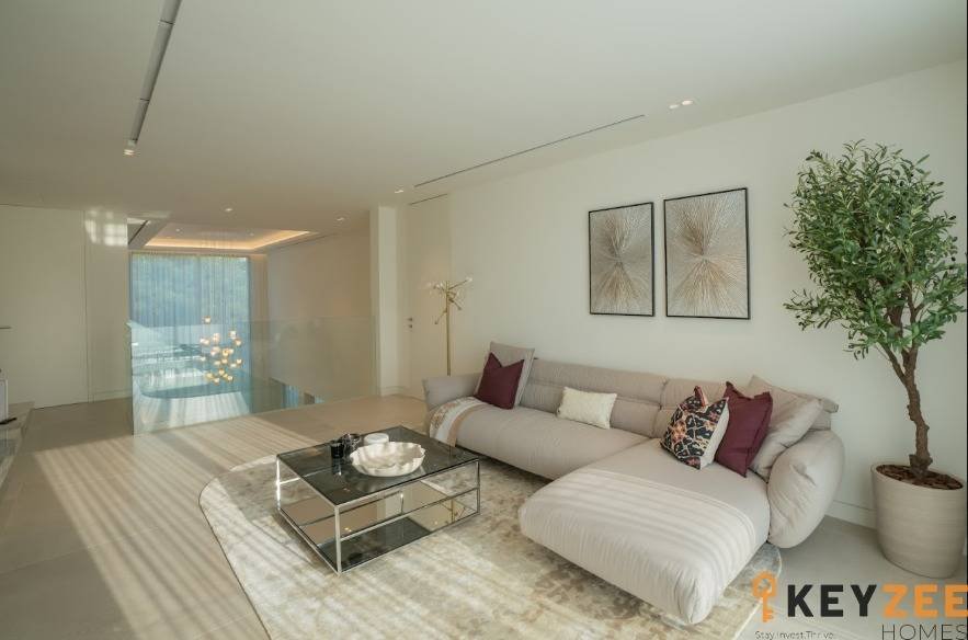 Villa in Jumeirah Islands / Juzur Jumeirah, Dubai, United Arab Emirates 2 - 18298236