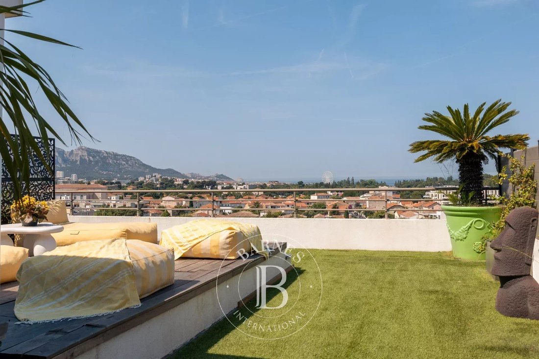 Apartment in Saint Giniez, 8e Arrondissement, Marseille 5 - 18298785