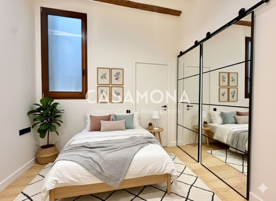 Apartment in Ciutat Vella, Barcelona, Spain 5 - 18300832