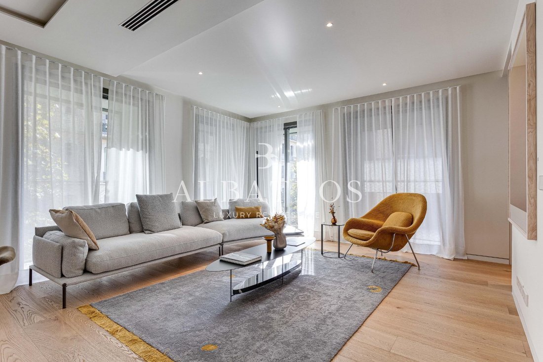 Apartment in Eixample, Barcelona, Spain 2 - 18301611