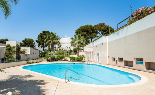 Appartement à L'Estagnol, Antibes, France 1