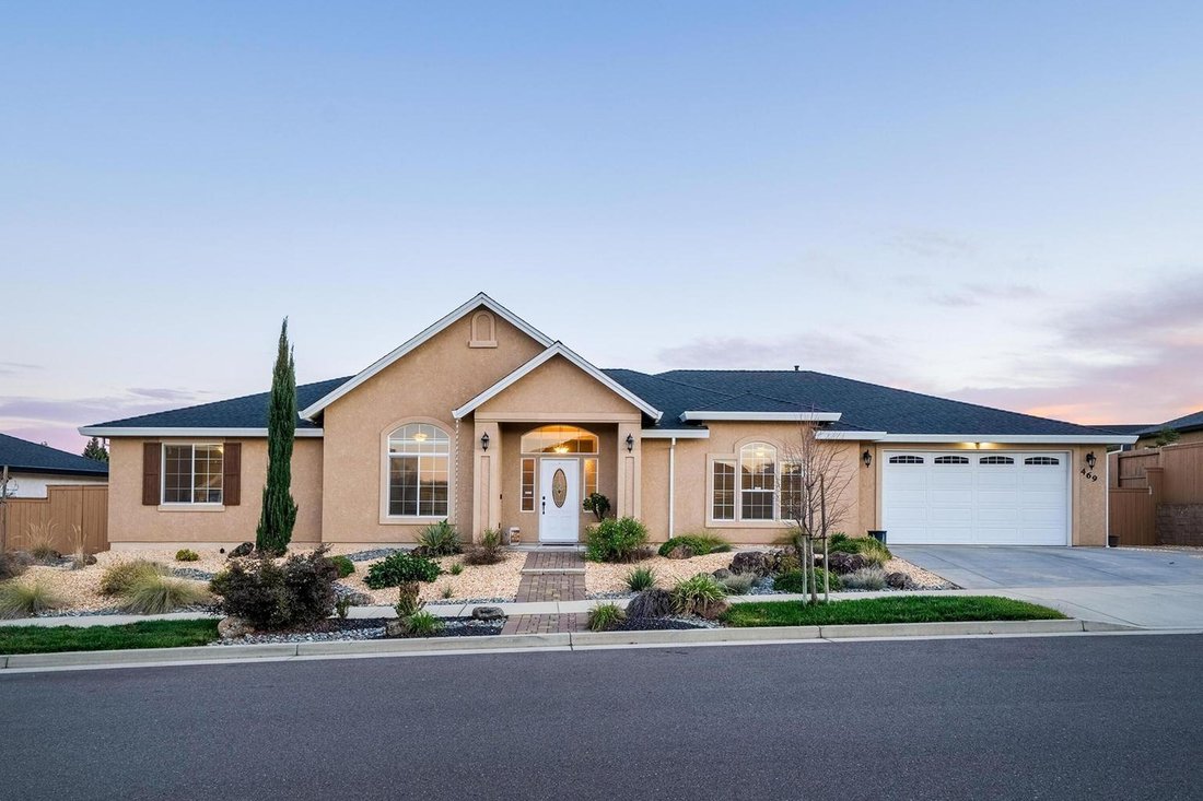 House in Redding, California, United States 1 - 18298975