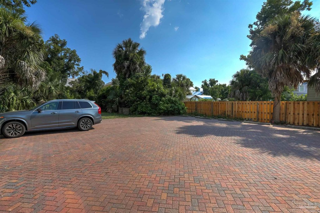 House in Pensacola, Florida, United States 3 - 18300573
