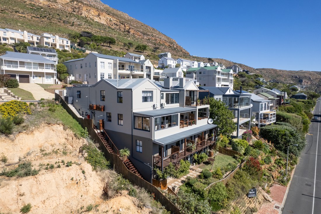House in Simon's Town, Cape Town, Western Cape 2 - 18298958