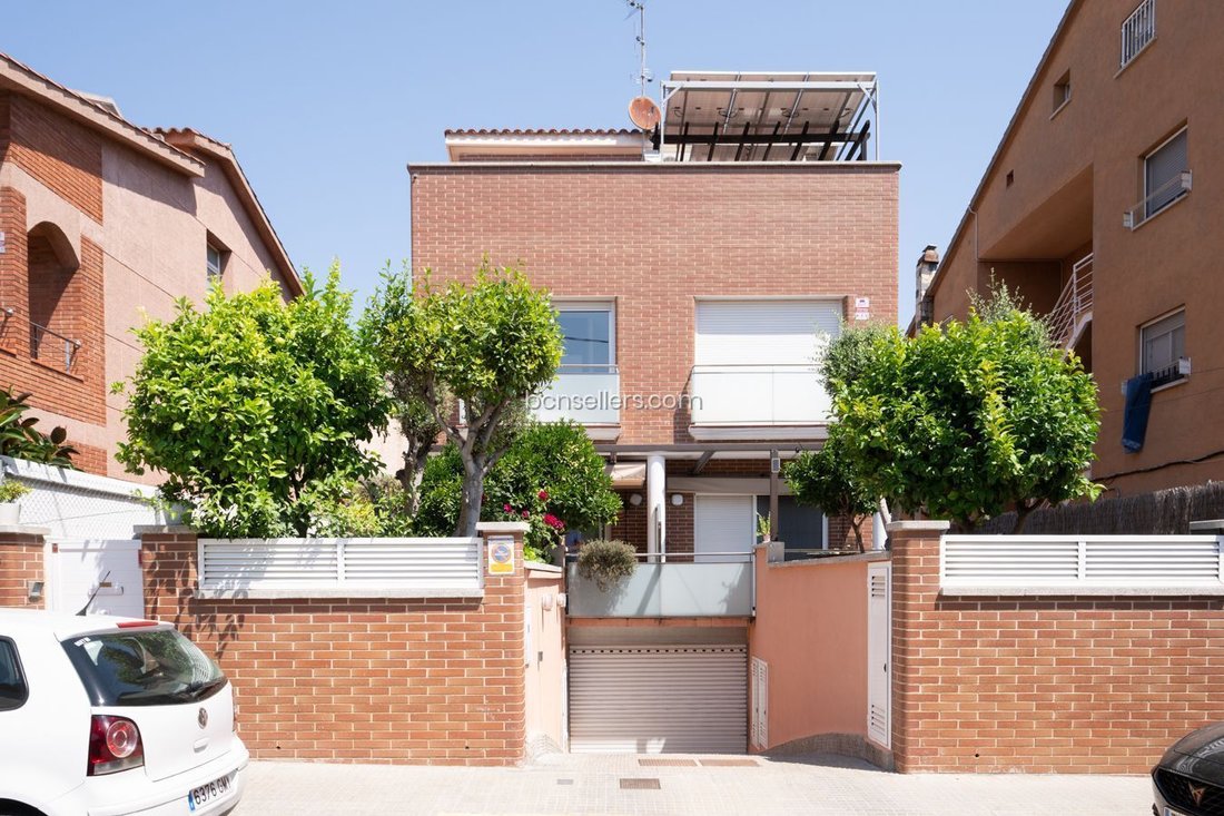 House in Montcada i Reixac, Catalonia, Spain 1 - 18300484
