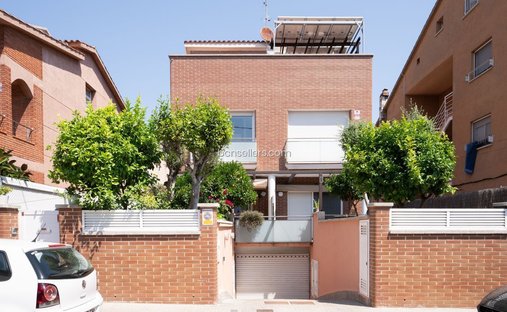 House in Montcada i Reixac, Catalonia, Spain 1