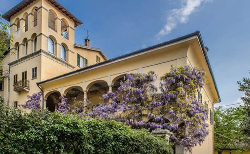 Schloss in Castello Cabiaglio, Lombardei, Italien 1