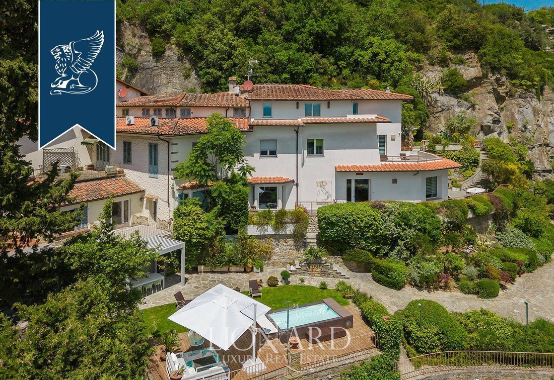 Villa in Bolognese Street, Florence, Italy 2 - 18302829