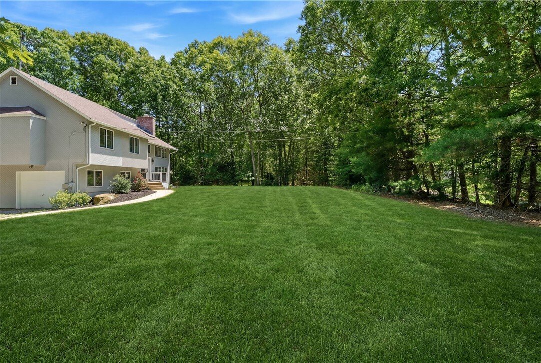 House in Coventry, Rhode Island, United States 4 - 18302480
